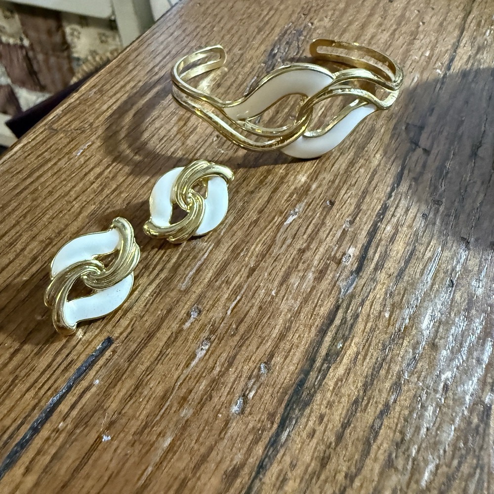 Vintage Gold Tone Earrings &Cuff Bracelet Cream Enamel Interlock Design 7" 1980s